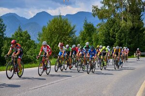 2ème étape du Tour Cantal Cadet 2022 : Riom-Es-Montagnes / Ydes le samedi 30 avril 2022
